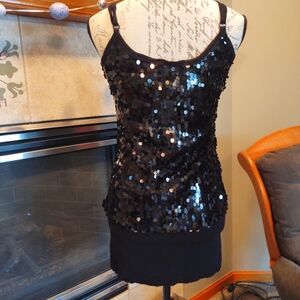 Black NWT Sequence Small Top!